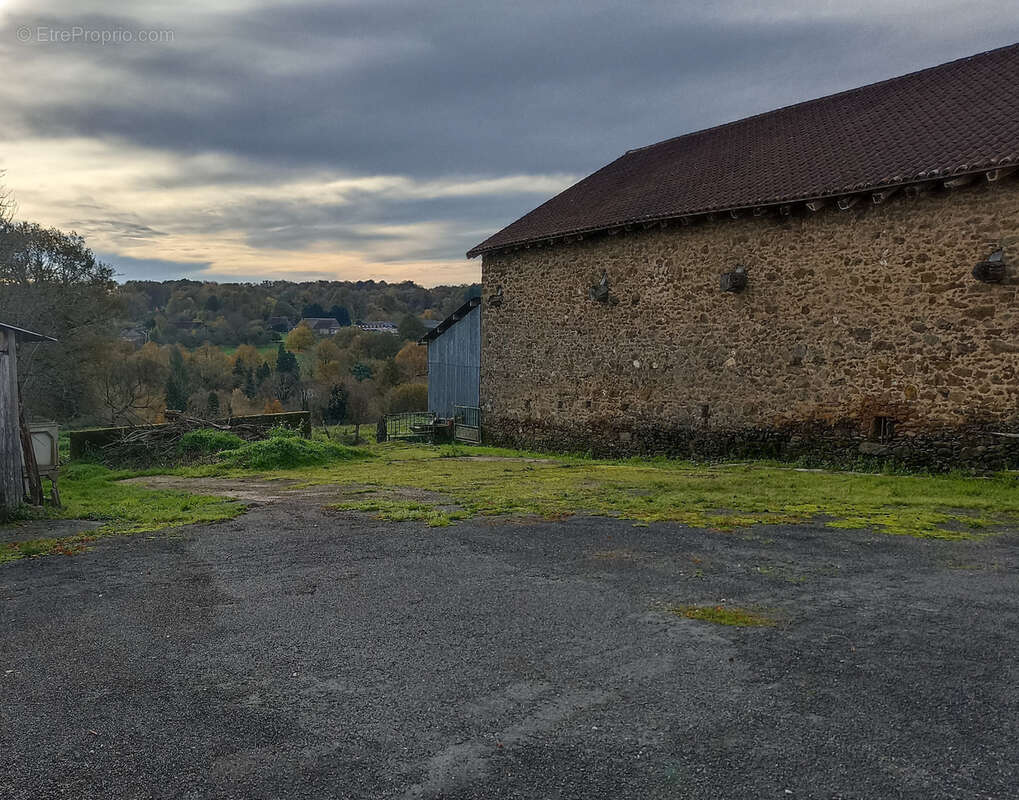 Maison à LA COQUILLE