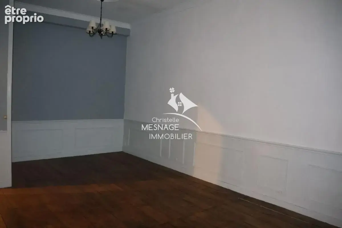 À Vendre chez Christelle Mesnage Immobilier - Centre ville d - photo 3