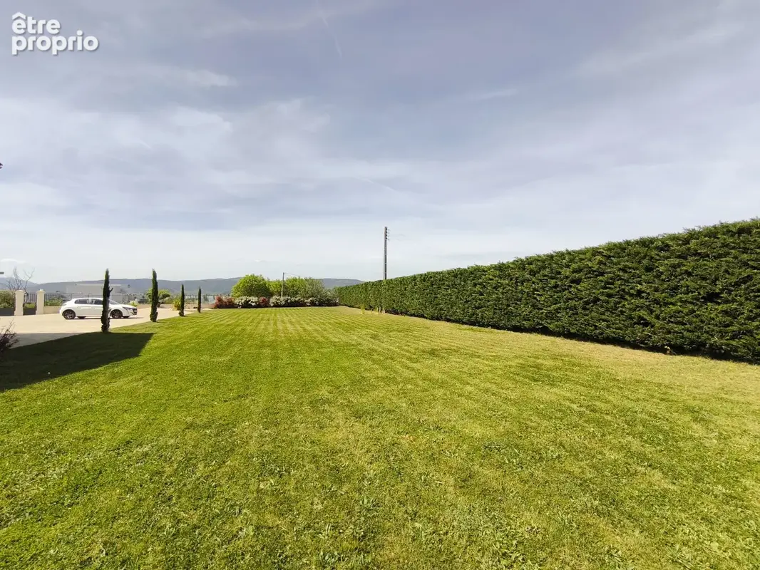 Etoile. maison de famille de 270 m2. renovee en totalite. modulable. parc clos de 5030 m2 - photo 34