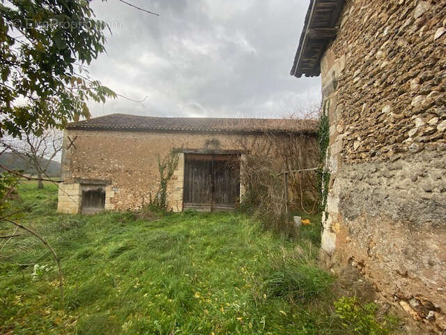 Maison à SAINT-PAUL-DE-SERRE