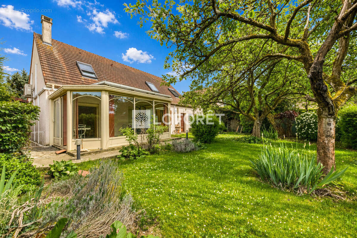 Maison à LA QUEUE-EN-BRIE