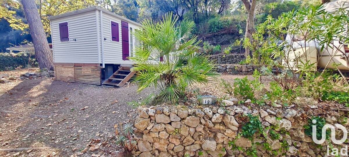 Photo 1 - Terrain à FREJUS