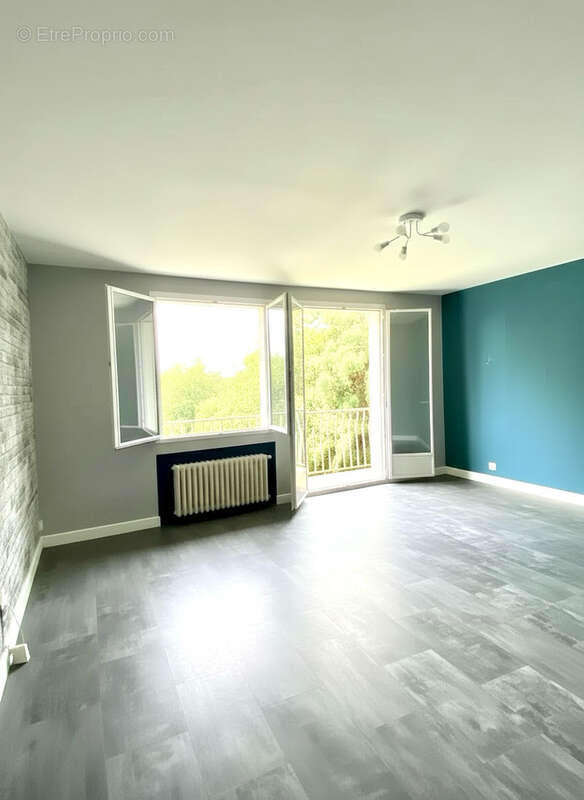 T3 de 80 m2 avec balcons et garage - Berges  de l'Allier - photo 3