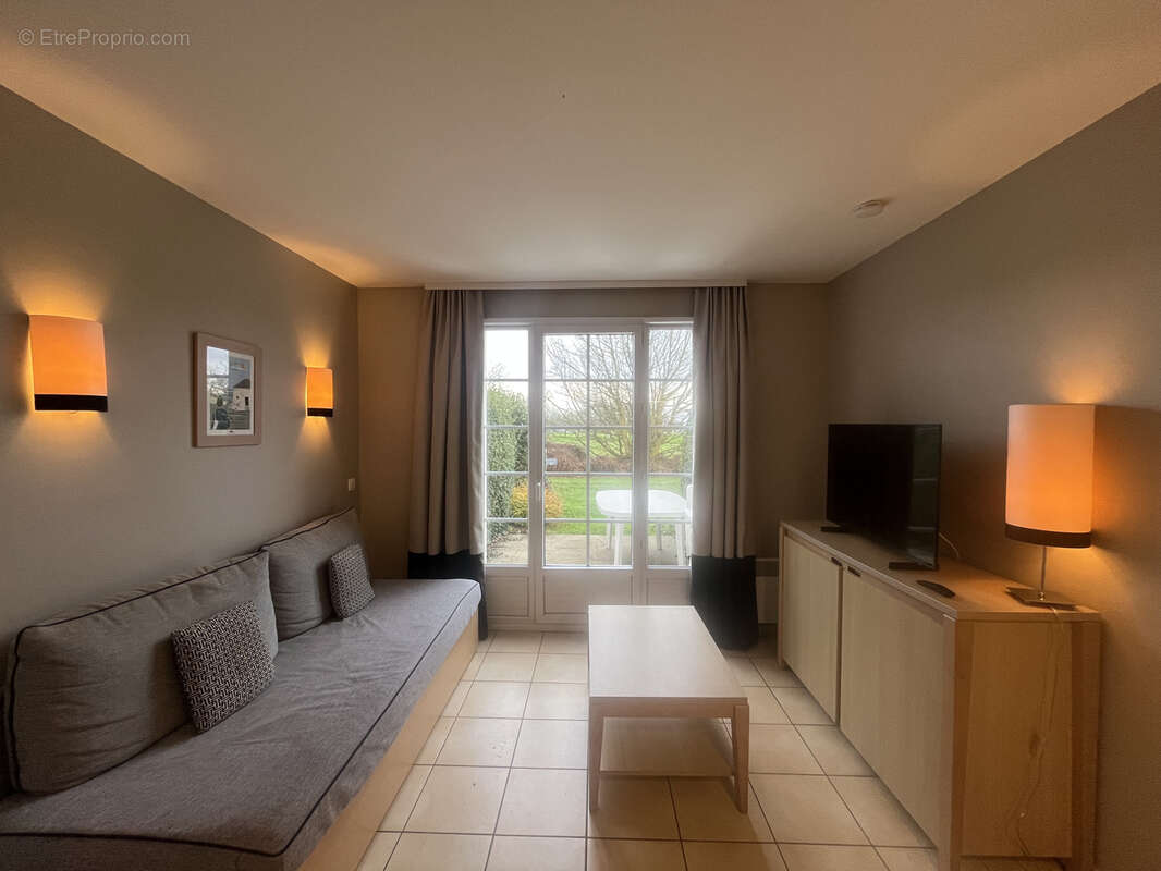 Appartement à PORT-EN-BESSIN-HUPPAIN