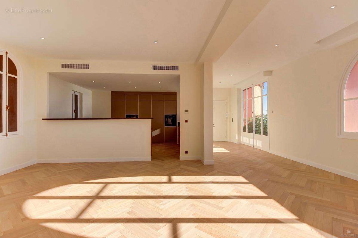 Appartement à BEAULIEU-SUR-MER