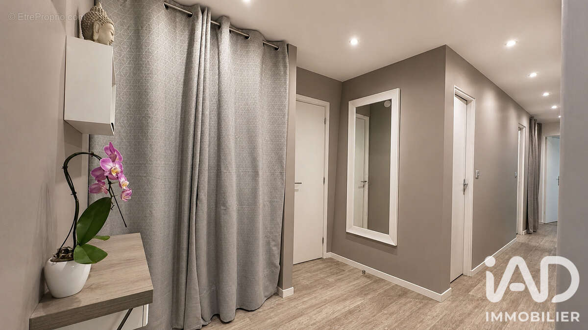 Photo 9 - Appartement à VILLIERS-SUR-ORGE