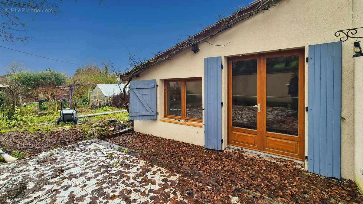 Maison à SAINT-MEARD-DE-DRONE