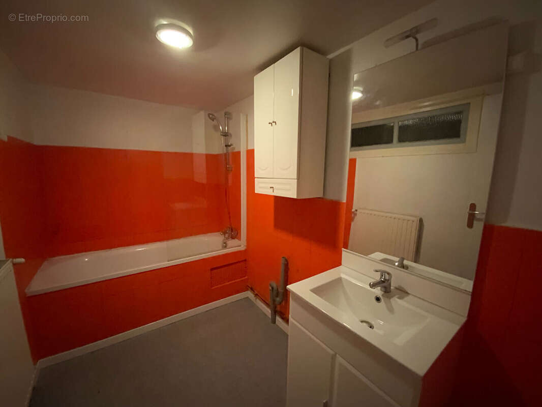 SAINT-EMILAND - Maison sur sous-sol de 54 m² hab. (2 chambres) - photo 4