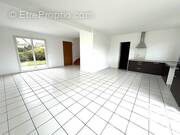 Photo 1 - Maison à SAINT-MELOIR-DES-ONDES