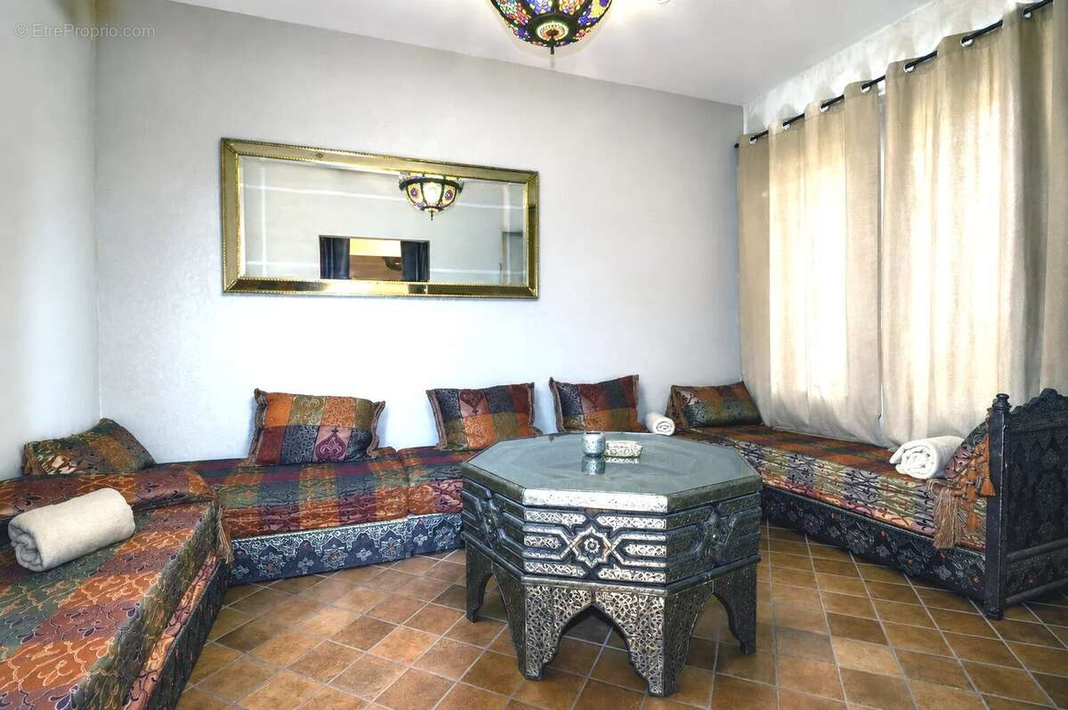 Appartement 241 m² à Maurepas  - photo 6