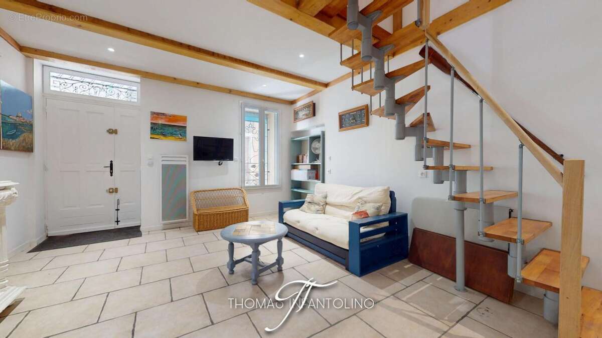 En exclusivite - 4 chambres - 2 salles d'eau - 2 wc - cour interieure  - renovation complète - photo 6