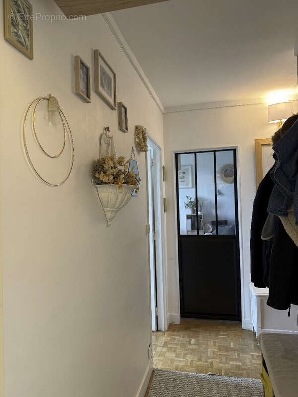 Appartement à SAINT-CYR-L'ECOLE