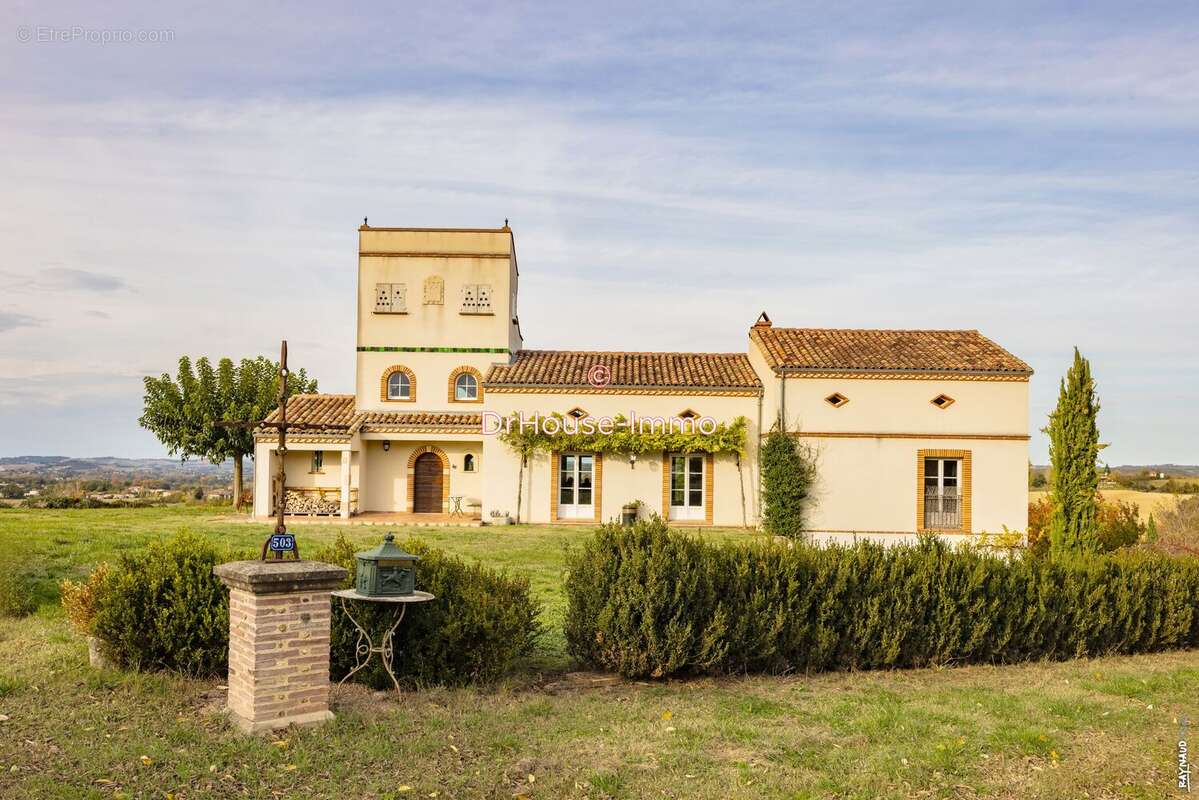 Maison 278 m² à Massac-Seran  - photo 5