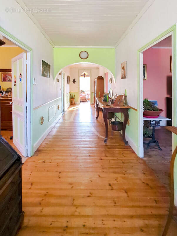 Maison à SAUVETERRE-LA-LEMANCE