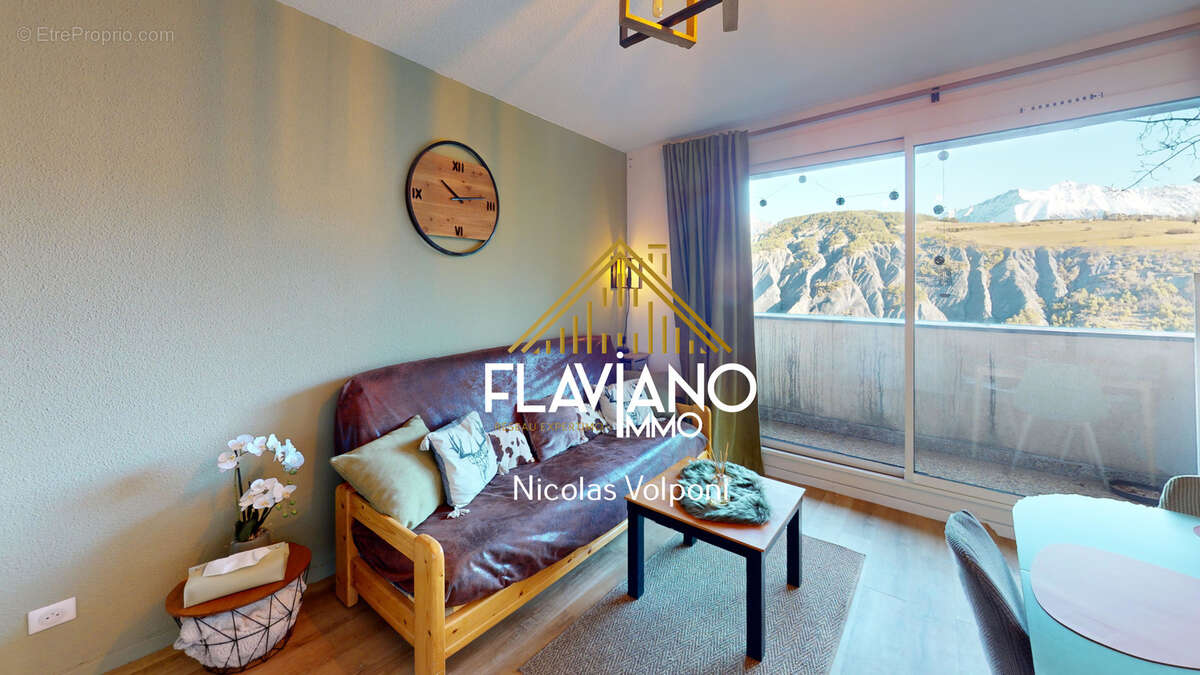 Appartement à LES THUILES