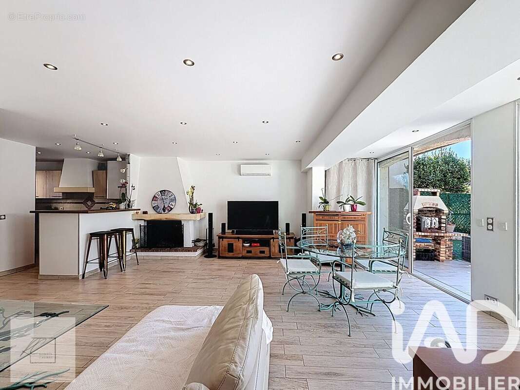 Photo 5 - Maison à LE CANNET