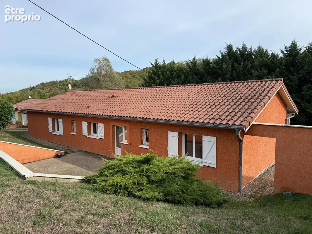 LIERGUES Maison de 126 m² avec 4 chambres et terrain 1300 m² - photo 1