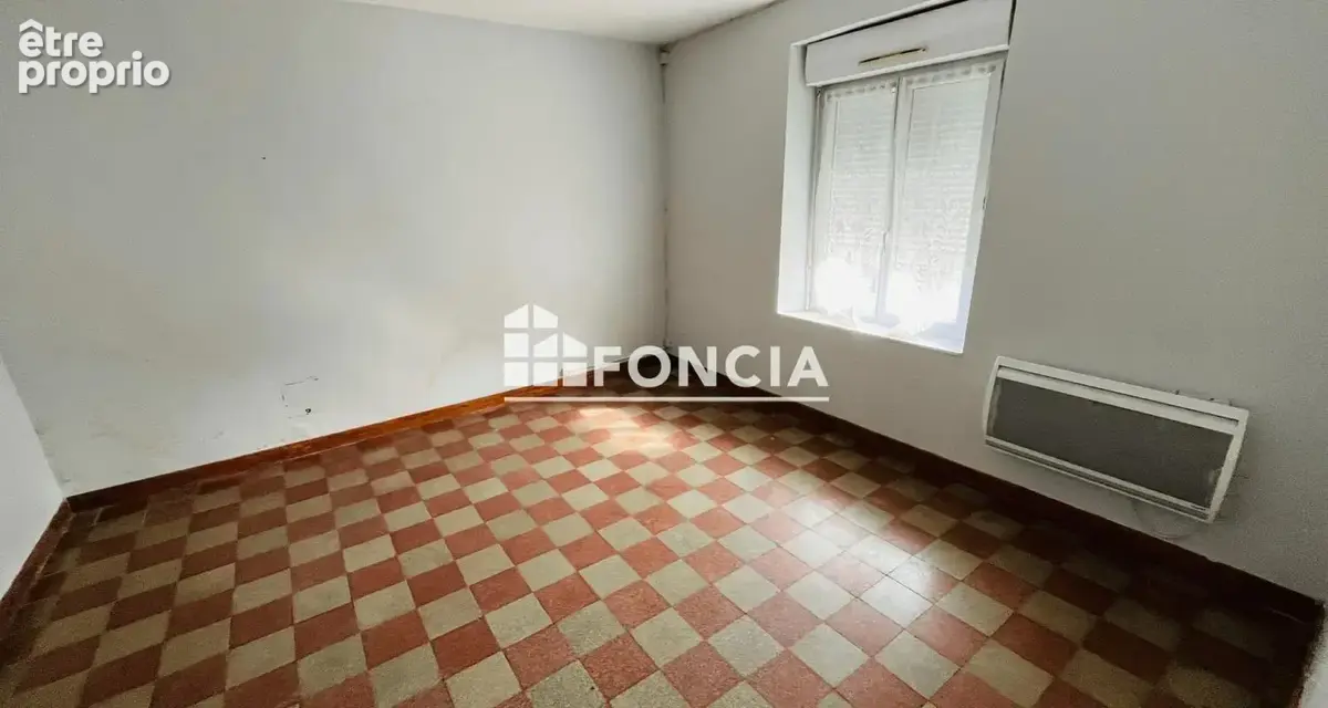 À vendre : Maison avec locataire en place au cœur de Dollon – Fort potentiel ! - photo 2