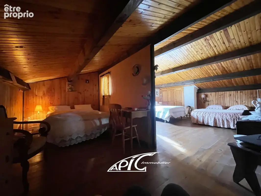 Chalet de charme en pleine nature   Calme absolu et beau potentiel - photo 9