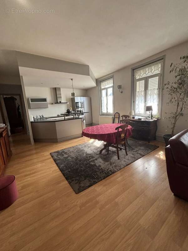 Cambrai centre, appartement T3 - photo 2