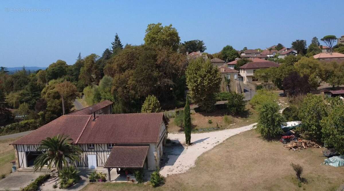Maison à BEAUMARCHES