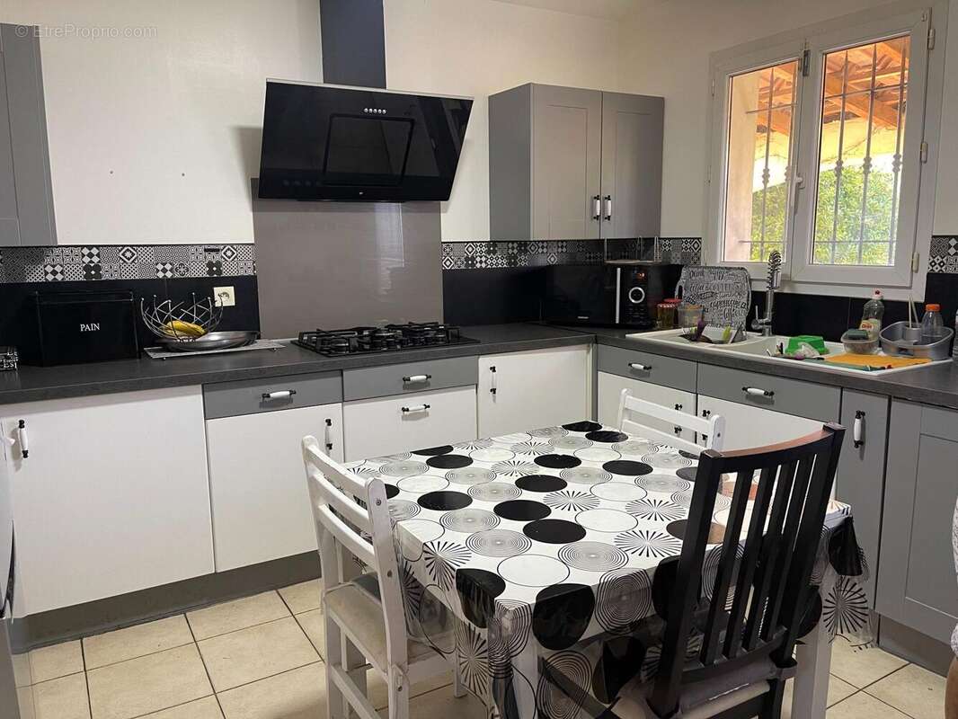 Photo 5 - Maison à MARSEILLE-15E