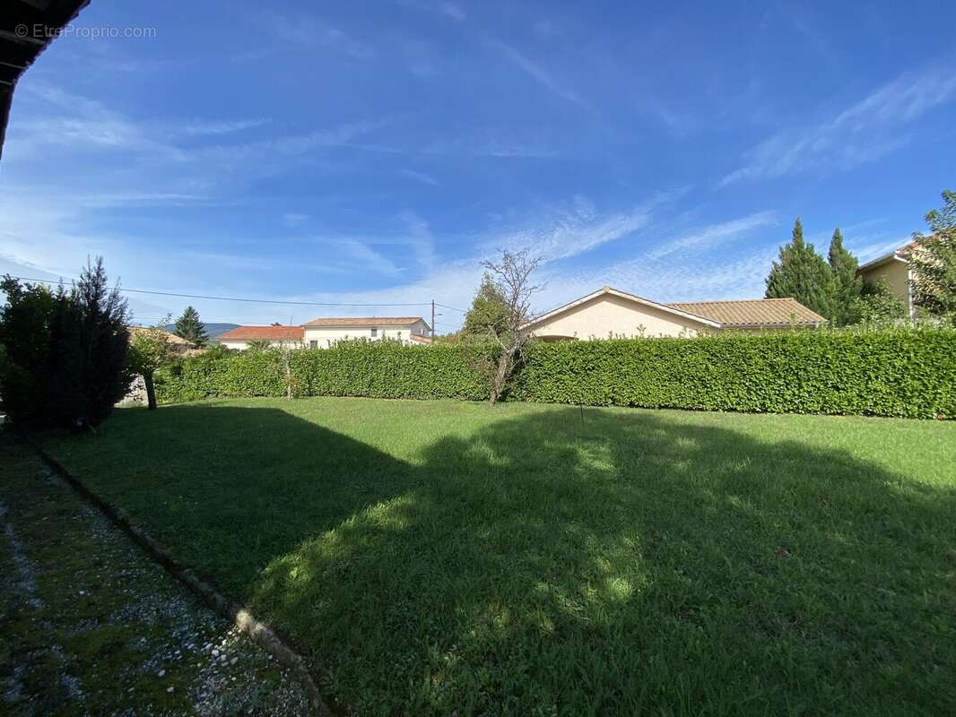 Maison à SAINT-CLAIR-DU-RHONE