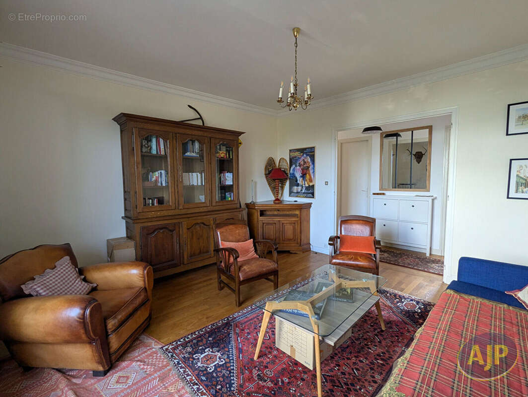 Appartement T3 de 73 m² avec extérieur et garage - Rennes Jeanne d'Arc - photo 3