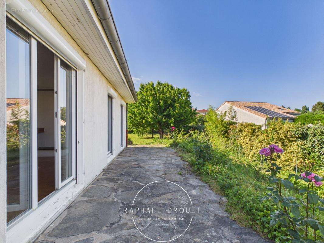 Vernosc-lès- annonay (07) – terrain de 1180 m2 – maison individuelle de 82 m2 – garage double – combles et sous-sol - photo 8