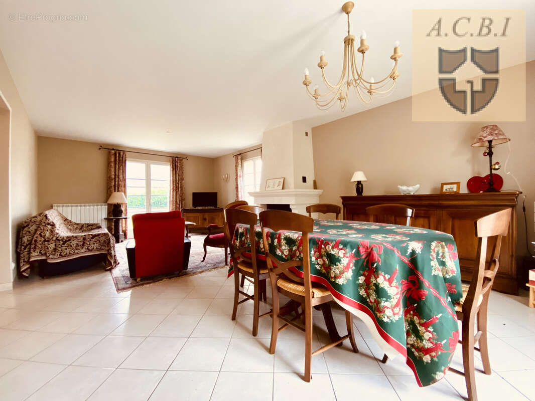 Maison à SAVIGNY-SUR-BRAYE
