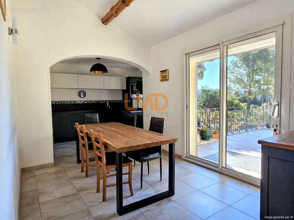 Maison à SARRIANS