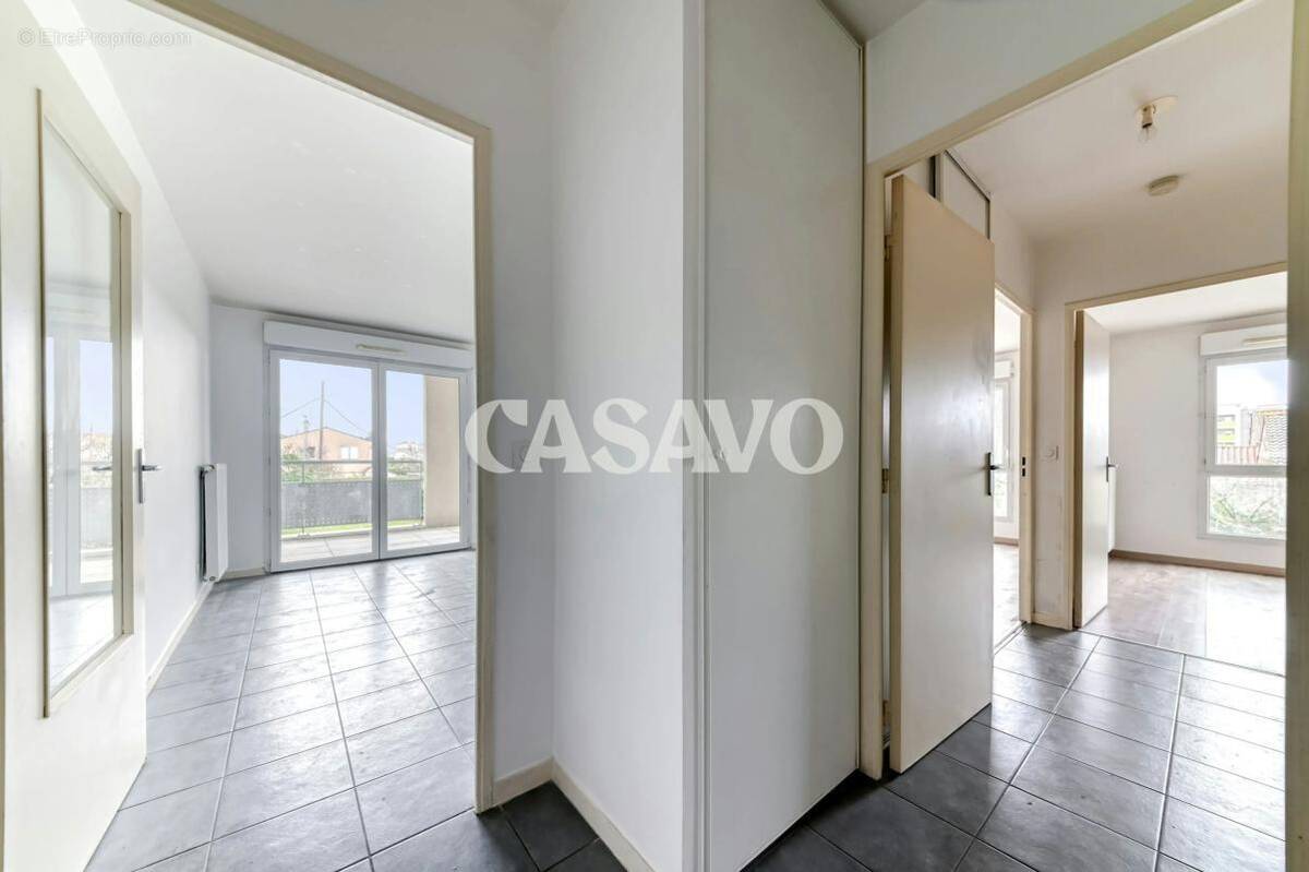 Appartement à DECINES-CHARPIEU