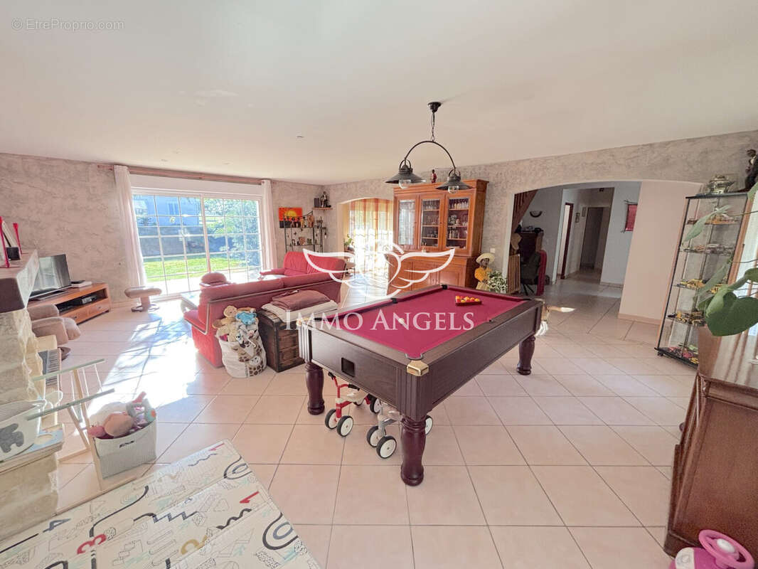 Maison à SAINT-SULPICE-DE-ROYAN