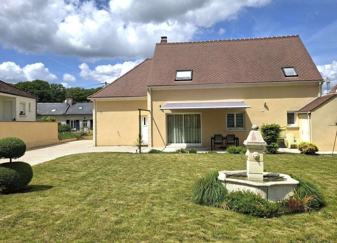 Maison à TRACY-LE-MONT