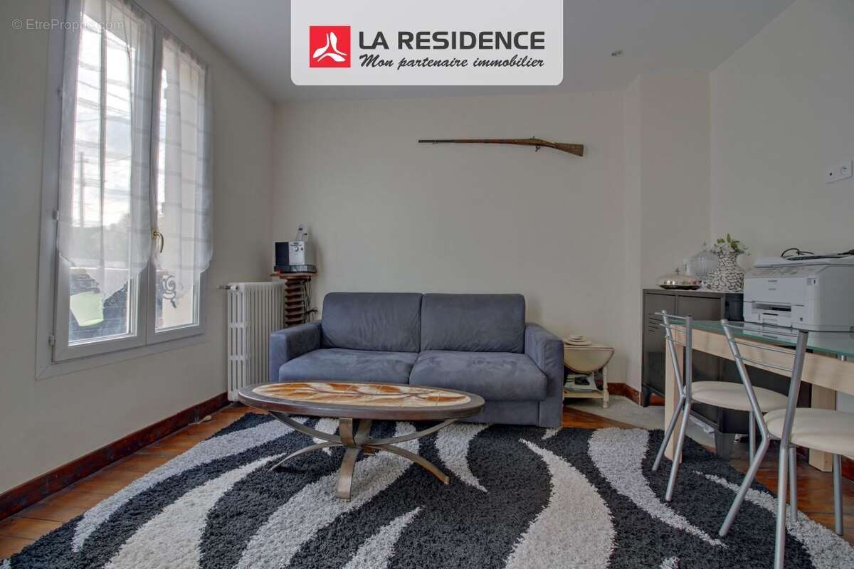 Maison à LES MUREAUX