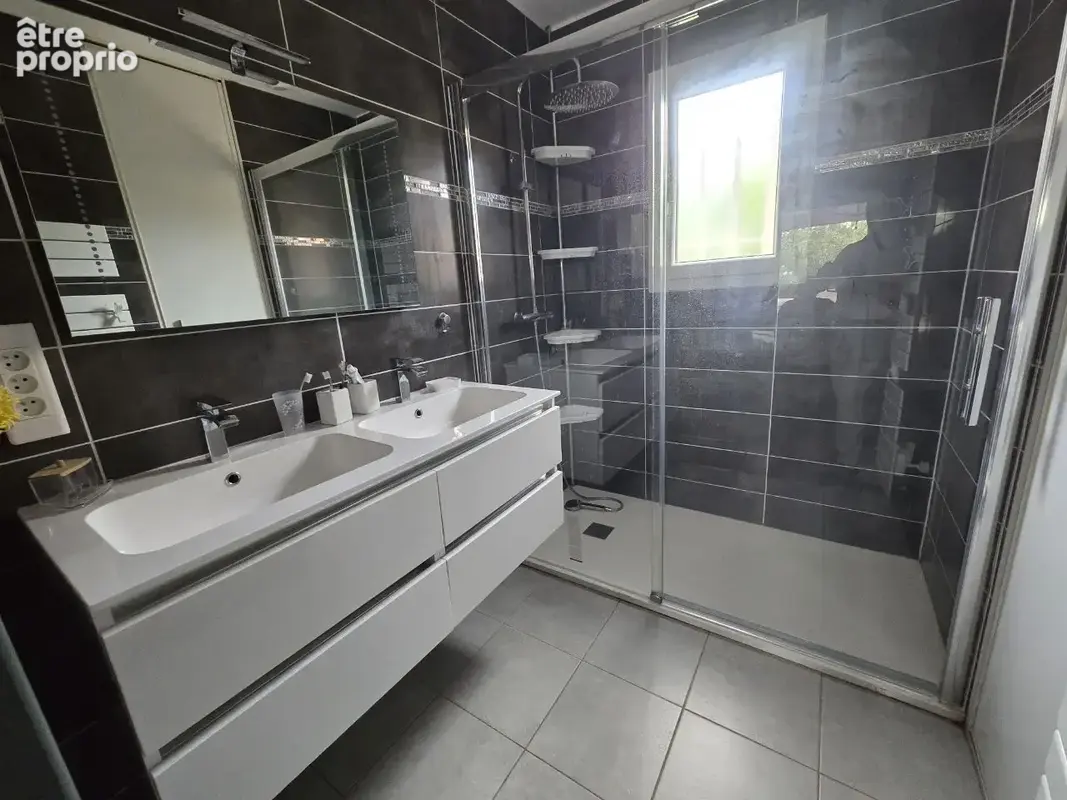 Maison individuelle T4 de plain pied avec piscine et garage - photo 13