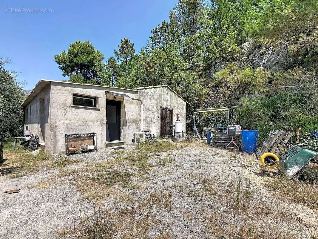 Maison 4 Pièces avec indépendance 3 Pièces et atelier de 100m2 - photo 30