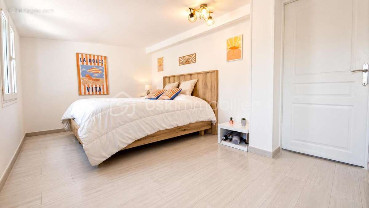 Maison à LE CASTELLET