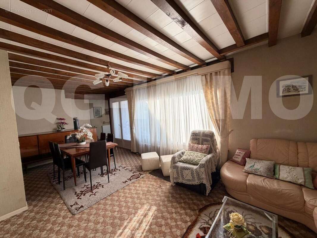 PHOTO-2026-02-26-10-30-20 - Maison à OZOIR-LA-FERRIERE