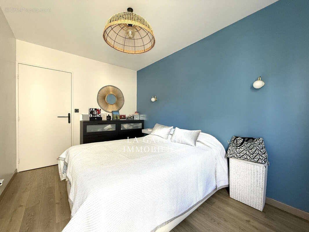 Appartement à SURESNES