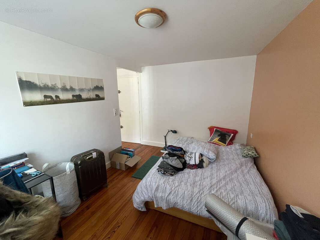 Appartement à ROCHEFORT-MONTAGNE