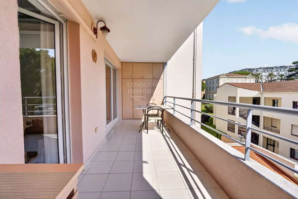 Appartement à CANNES