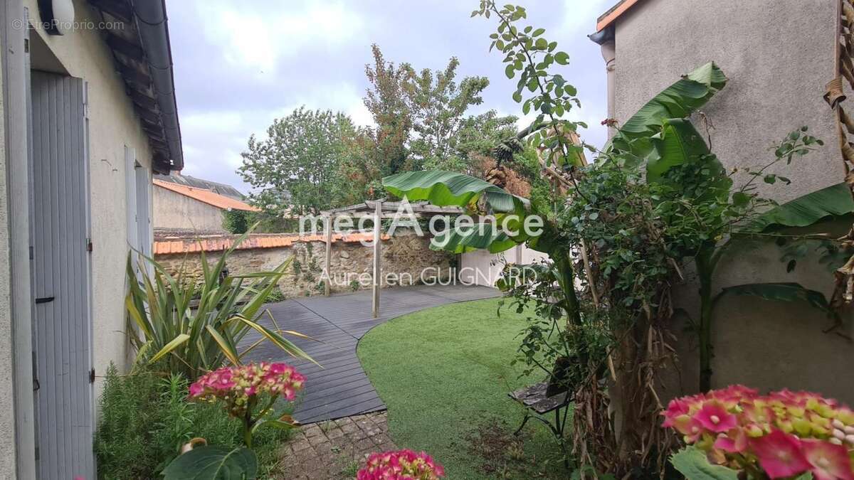 3 Chambres, garage, espace exterieur clos - photo 2