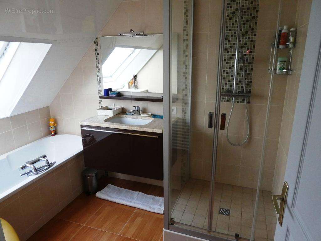 Maison à LOCMALO