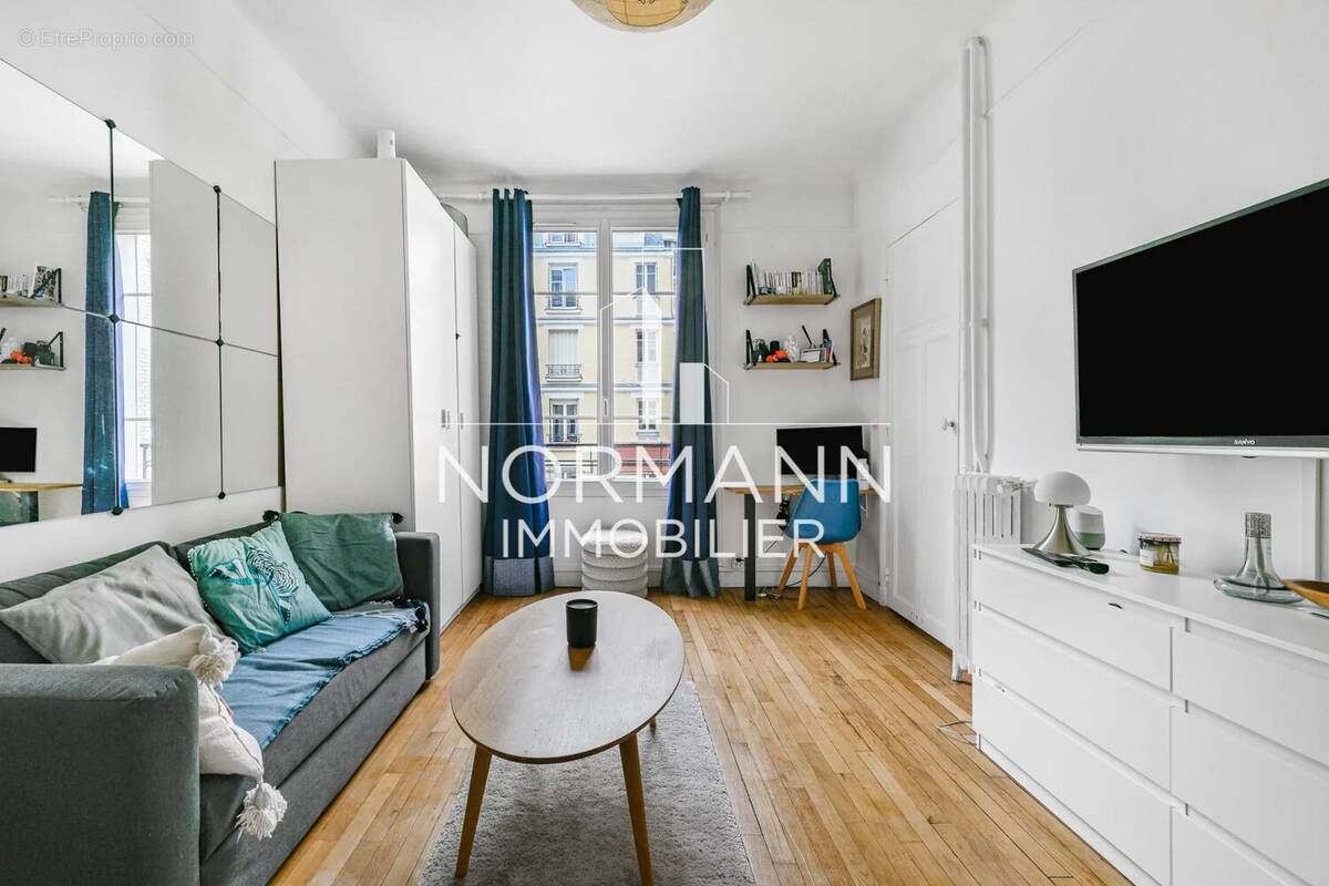 Appartement à PARIS-17E