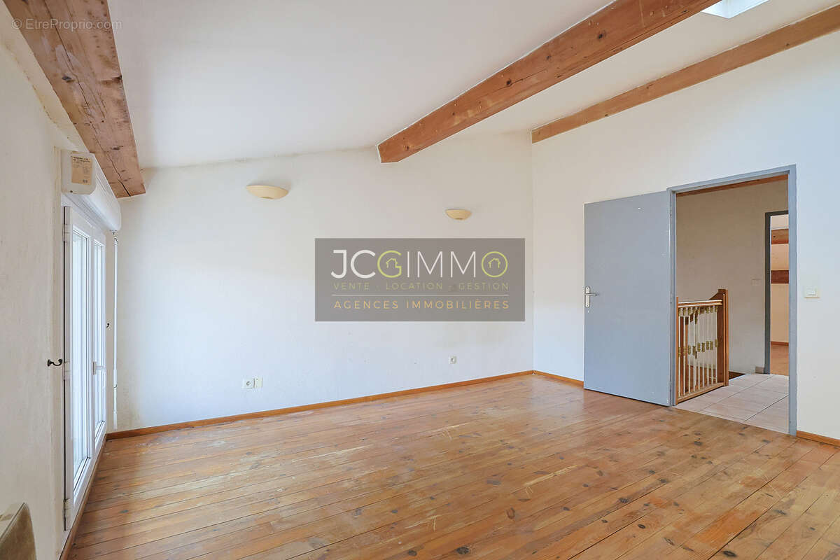 Maison de village 130m2 (T4 + Garage) - photo 12