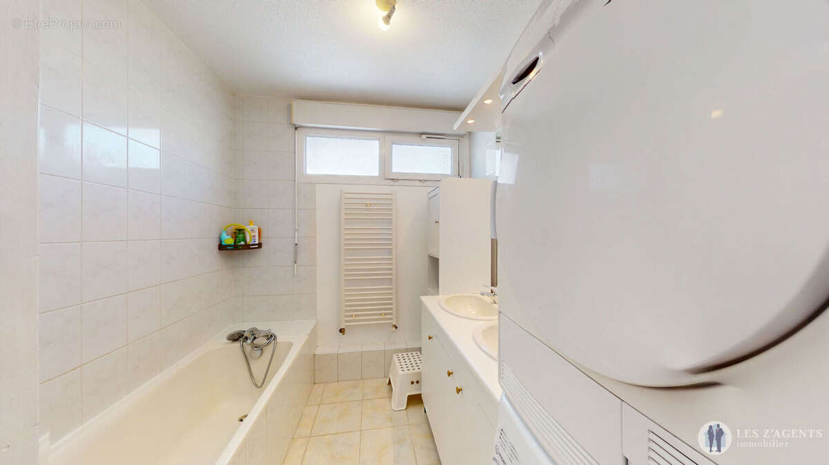 À VENDRE - Superbe T5 de 98 m² à Échirolles - photo 11