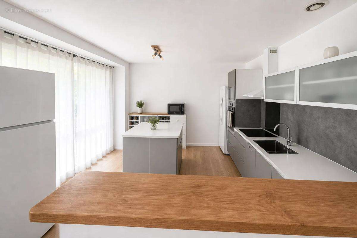 Maison à SINGLES