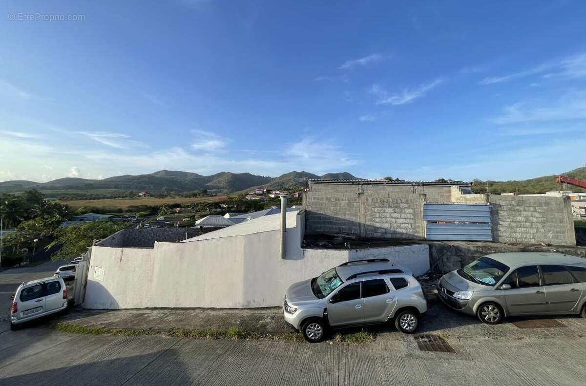A  VENDRE : Local commercial aux Trois-Ilets - photo 8
