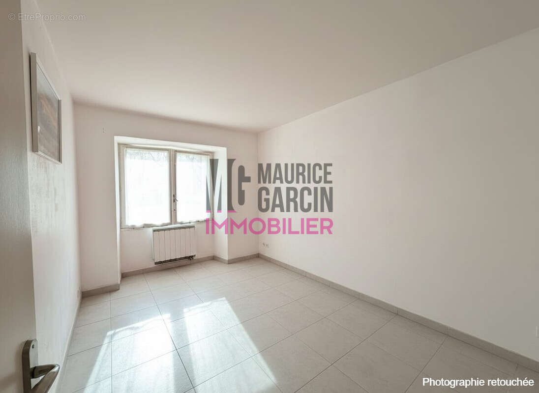 Appartement à PERNES-LES-FONTAINES